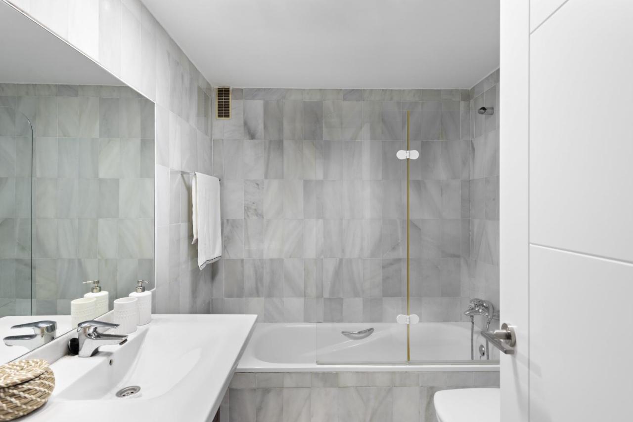 Two Bedroom Apartment In Puerto Banus With Terrace Marbella Dış mekan fotoğraf